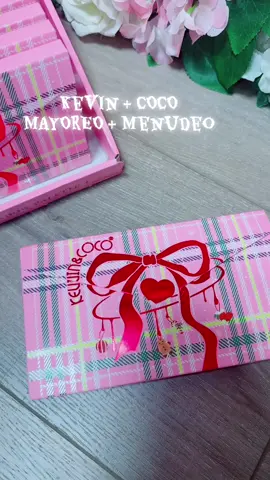 Llego navidad!!!! #christmasgiftideas #makeup #eyeshadow #fypシ゚viral 