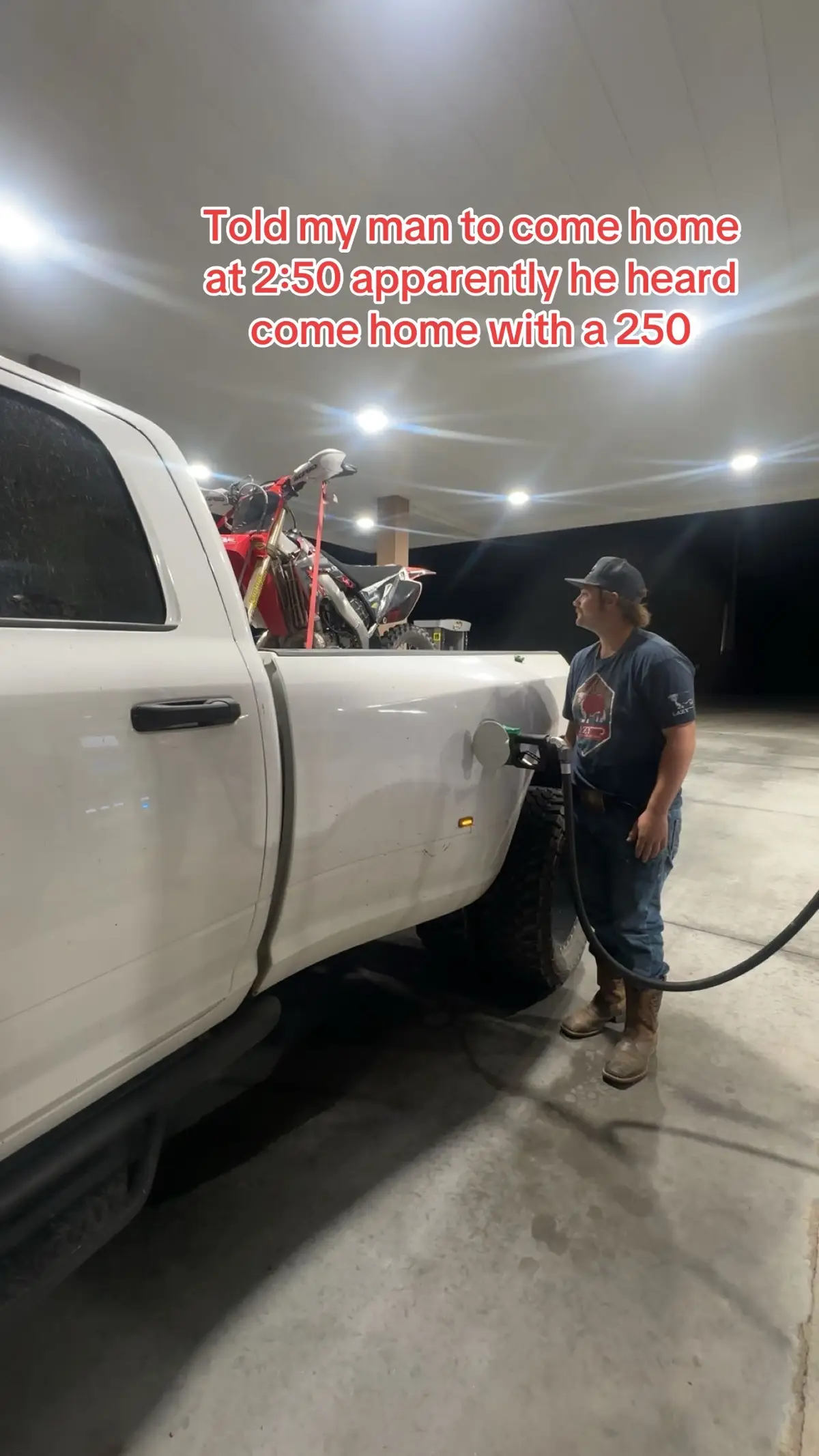 This man and his impulse buys🤦🏼‍♀️ #fyp #foryoupage #foryou #dirtbike #myman @Zach_ cummins 🇺🇸 