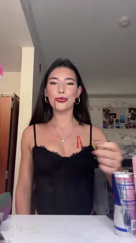 basic costume asf #fyp #halloween #vampire #halloweekend #costume 