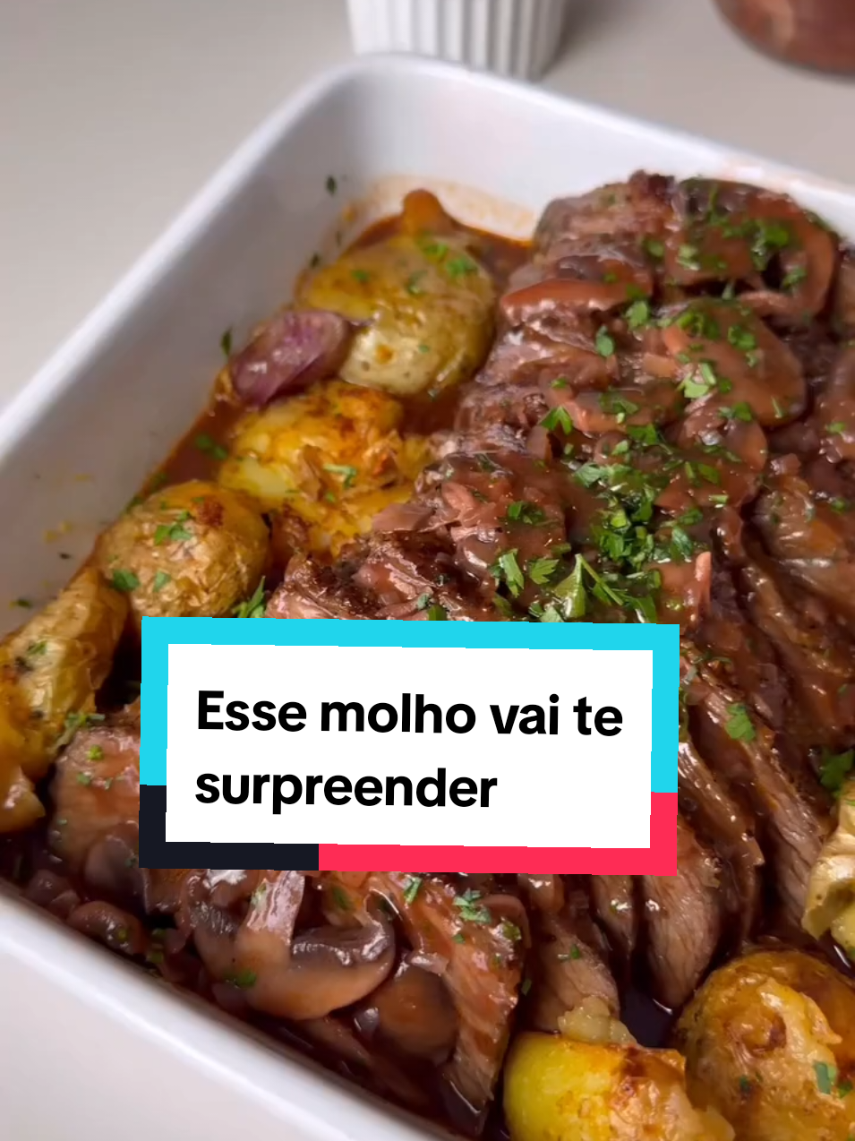 Aquele sabor de casa que a gente ama! ❤️ Essa é a minha receita de carne de panela que é pura perfeição. O segredo está no tempero. Já salva pra fazer no fim de semana! 😉 #receita #carnepanela #carne #receitas 