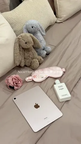 cozy nighttime skincare routine🩰🦢🧴🕯️#SelfCare #asmr #skincare #unwind #fyp 