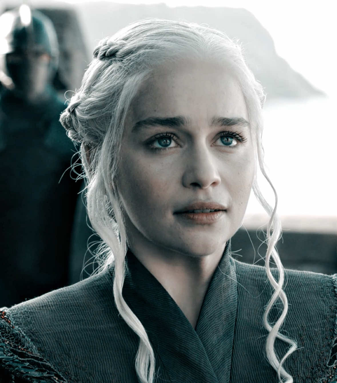 her arrival was so intimate and powerful that I literally get goosebumps everytime I see that scene. || finally editing and not posting drafts yay scp: mine cc: old Valyria v2 (mine) ib: skysynced  #daenerystargaryen #gameofthrones #asoiaf #fyp #edit 