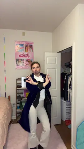 i’m dancing outside the reynolds house while maria is blasting this #halloween #fyp #hamilton #alexanderhamilton #katseye 