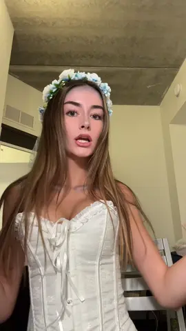 Night 1 YAYYYYY #corpsebride #halloween #halloweekend 