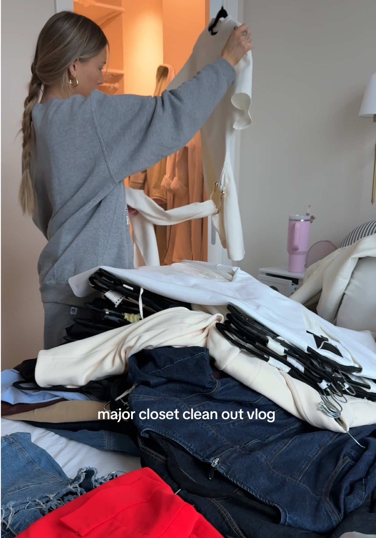 Major closet clean out vlog 🛍️🛒#closetcleanout #cleaningtiktok 