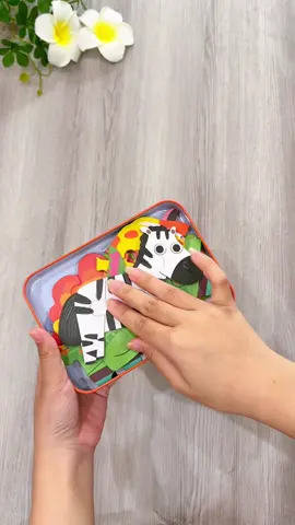 Nếu muốn con thông minh này rèn luyện sự khéo léo và khả năng tập trung thì các mẹ tham khảo bộ đồ chơi ghép hình puzzle này đi #dochoighephinh #mevabe #xuhuong 