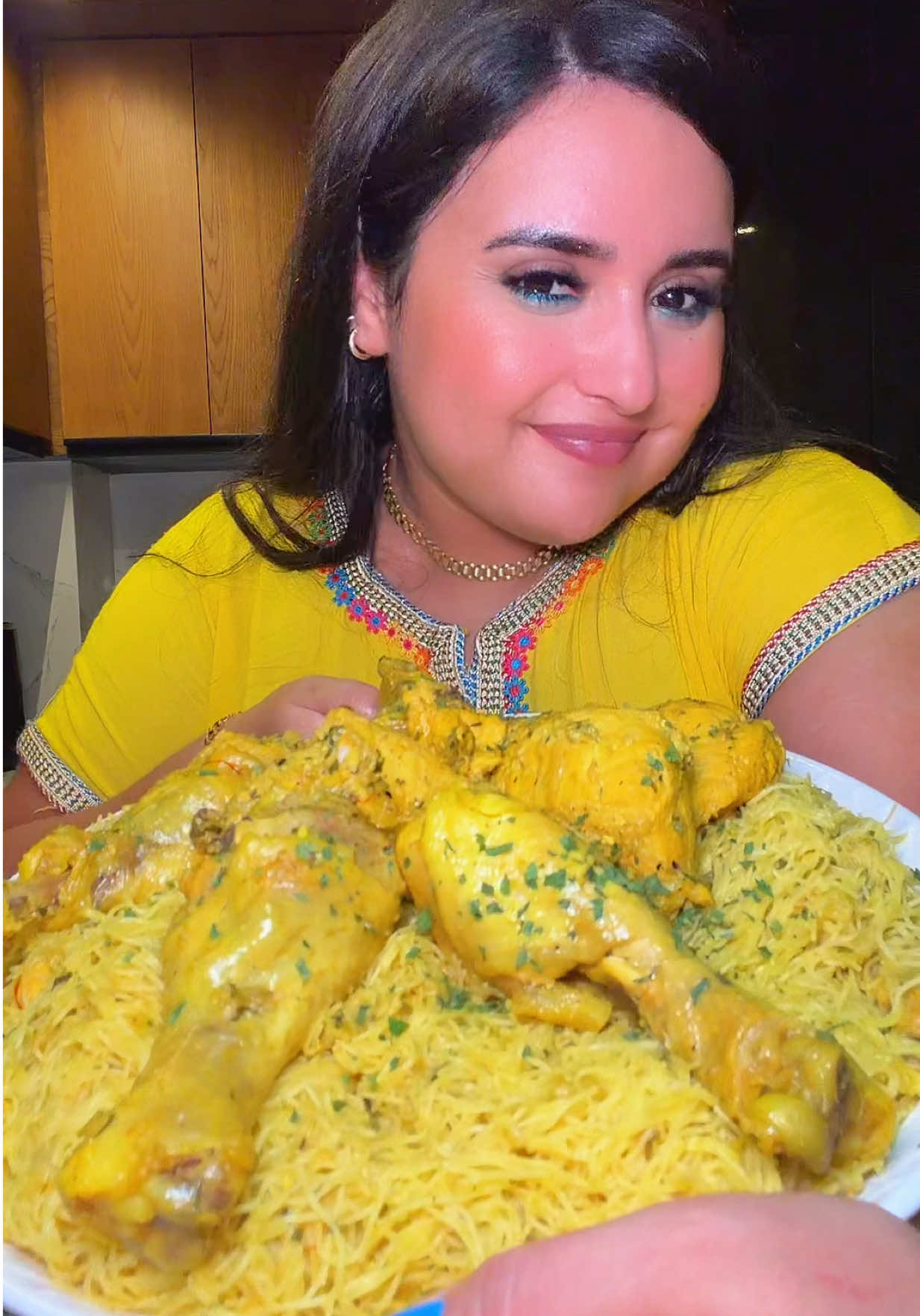 كوليه و لا حطيه اختي 😤#الله_يرحم_ليكم_الوالدين 