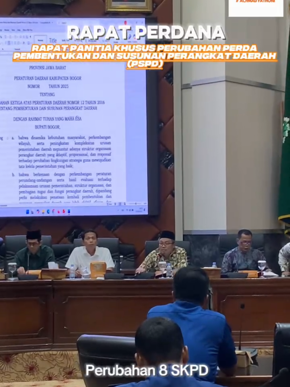 Hadir ontime sesuai undangan rapat dalam Rapat Pertama Pembahasan Pasal per Pasal Raperda Perubahan Perda Pembentukan dan Susunan Perangkat Daerah.  @Kabupatenbogor  @infobogortimur  @GUNUNG PUTRI BANGET  @fraksipksdprdkabbogor  @pks.gunungputri  @Aktualita.co.id  #achmadfathoni  #jejakkhidmat 