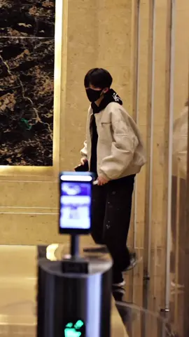 #tffamily_4th_generation #zuoqihan #takyham #zuoqihan_左奇函💫 #fypシ゚viral 