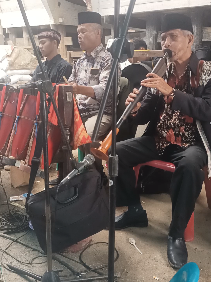 Gondang bolon #budayabatak #gondangbolon #saurmagroup #manik 