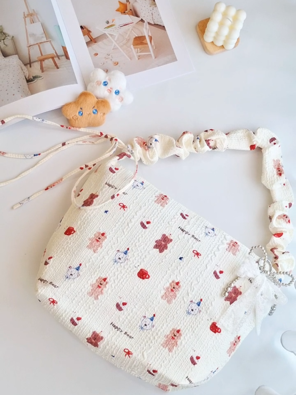 cute coquette slingbag look ✨ #slingbag #cutebag #totebag #taskuliah #taslucu 