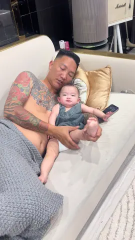 Của bố hơi thâm kaka 