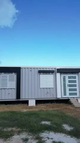3 vagones de 40’ unidos logrando un  40’ x 24’  Lo puedes encontrar en nuestra página web Modelo Paraíso 🇵🇷🏠👷🏻