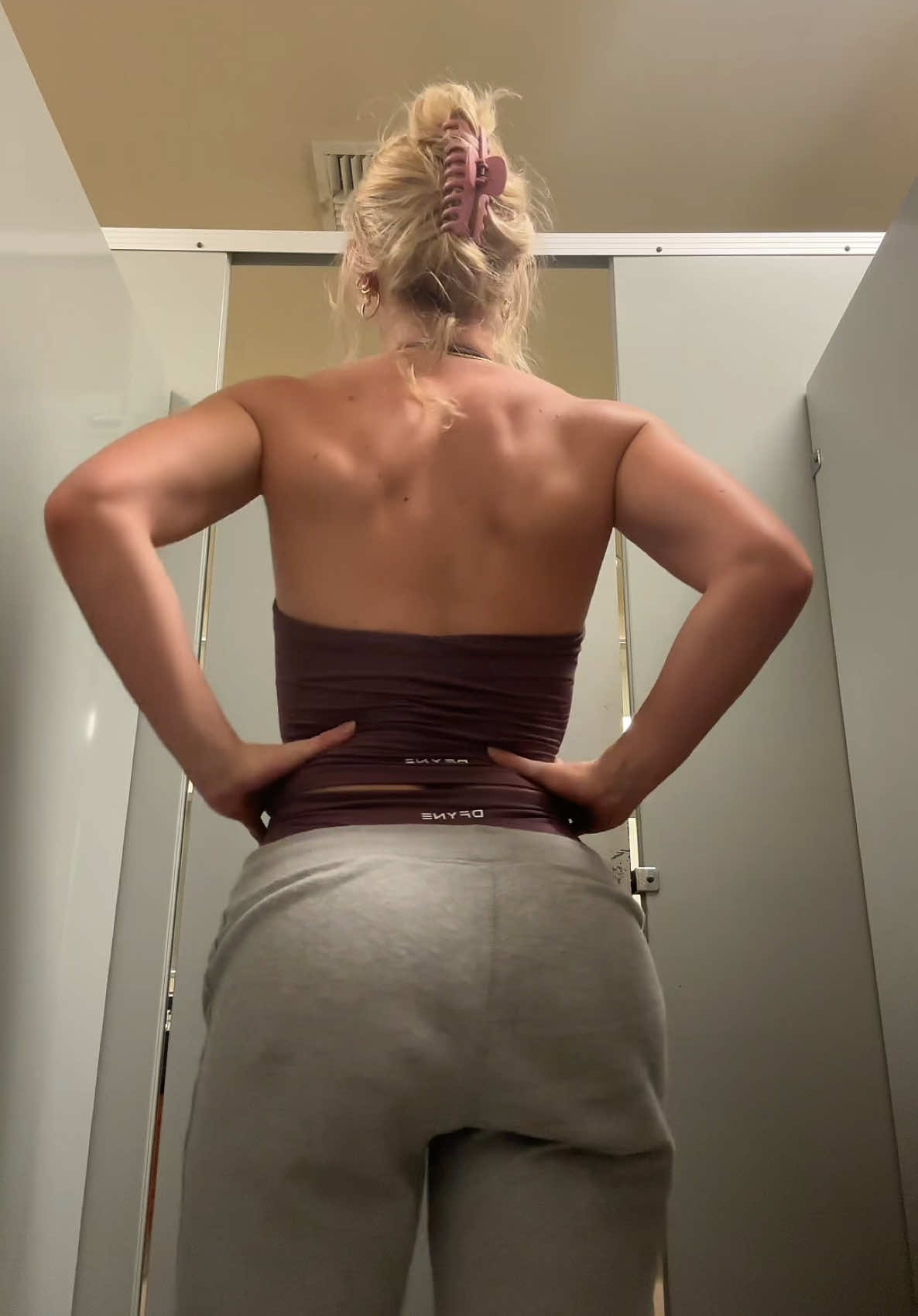 #GymTok #gymmotivation #glutes #gymgirls 