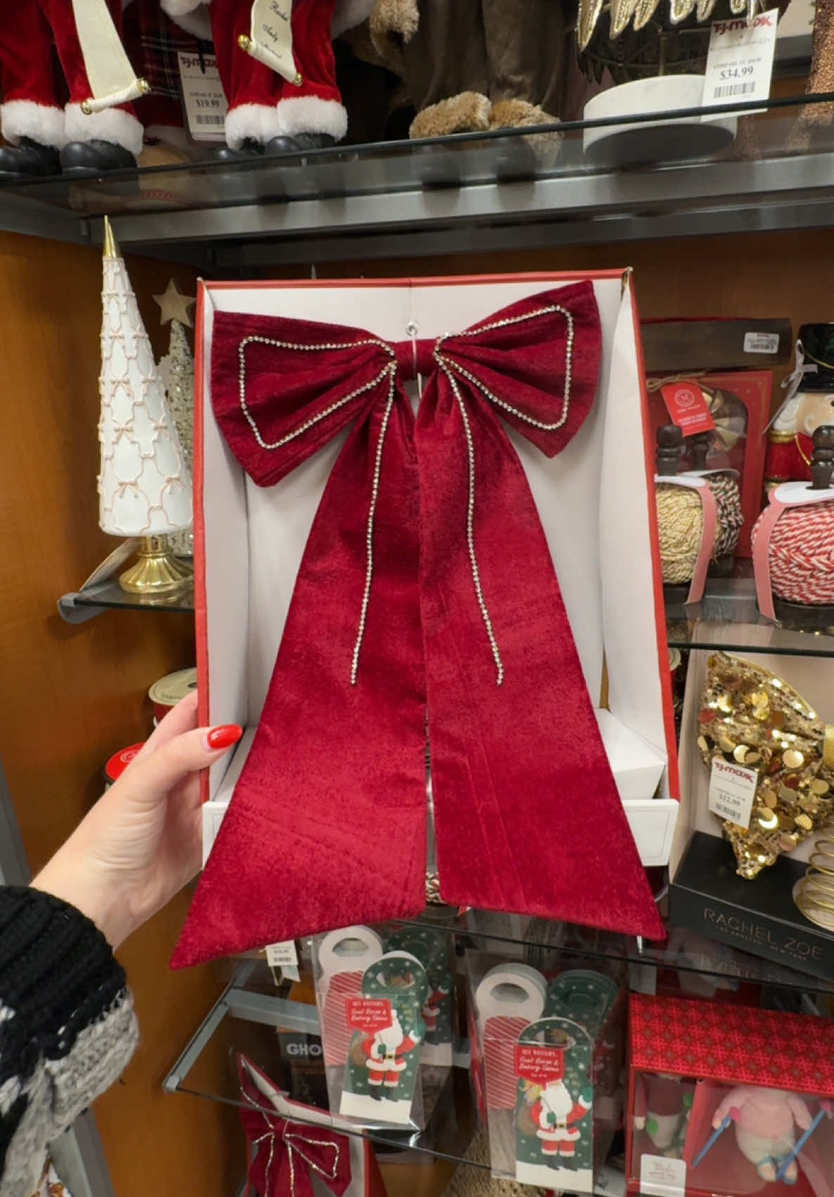 This was such a good @TJ Maxx trip 🛍️🎀🎄🎀🛍️ #tjmaxx #tjmaxxfinds #shopping #tjmaxxhaul #christmas 