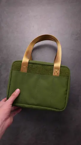 🗂️ Tired of messy EDC drawers? Meet the VE40 – the ultimate storage case for up to 40 knives, flashlights, and multi-tools. Rugged, compact, and ready for any adventure. Keep your gear organized, secure, and easy to carry. Launching now on Kickstarter – grab yours today! 🔗 Link in bio https://www.kickstarter.com/projects/viperadeedc/the-ultimate-40-slot-edc-knife-storage-case-tool-organzier?ref=94wz4a #EDC #GearOrganization #EverydayCarry #KnifeCollector #pouch 