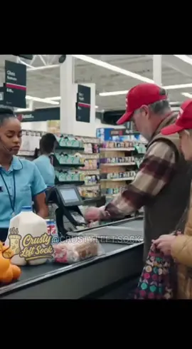 When you vote to cut benefits… and the benefits cut you back 🧢💳😂 #MAGA #SNAPBenefits #PoliticalHumor #FoodStamps #CashierLife