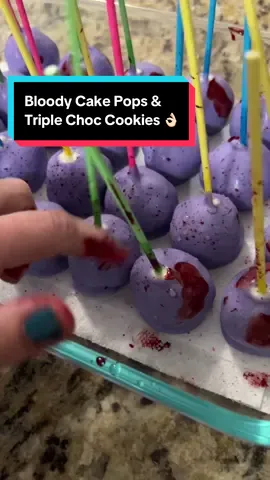 Ok I’m DONE with Halloween treats in between work shifts 😭🤣 onward to the next holiday 🤌🏻 #HalloweenTreats #homemade #cakepops #cookies #halloween 