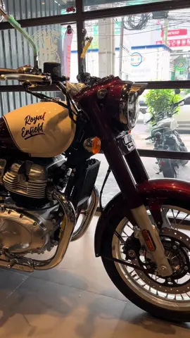 “เซลล์ยุ”CLASSIC 650 / 249,900                ยินดีให้คำปรึกษาเพื่อนๆ  ก่อนออก รถน๊าคะ#i #Love #re #tiktok #อย่าปิดการมองเห็น 