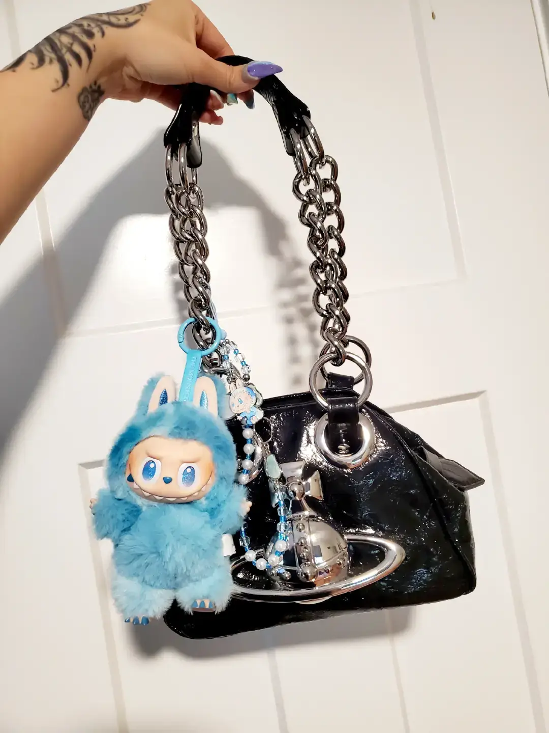 I need to open a Labubu salon. Making them extra fluffy is super satisfying 😌😍 #labubu #popmart #viviennewestwood #collector 