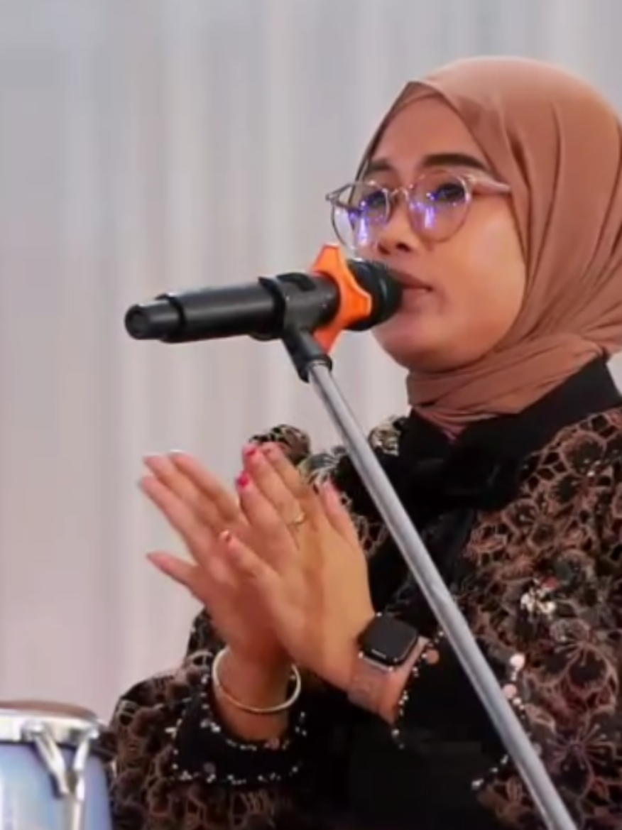 Bagian 05 // Mutik Nida // Al Inayah Duwe Gawe // Bersama @mutiknida1  #alinayahku #santripondok #santrikeren #alinayah5kuamangkuning #pesonasantriputri 