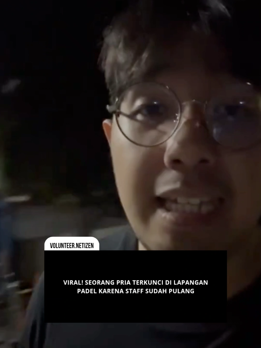 VIRAL! STAFF SUDAH PULANG , SEORANG PRIA TERKUNCI DI LAPANGAN PADEL !?😰 Sobat Voluners, kejadian tak terduga ini lagi ramai banget di dunia maya! Seorang pria diduga terkunci sendirian di area El’s Padel hingga lewat tengah malam 😨 Menurut keterangan resmi, insiden ini terjadi pada 29 Oktober 2025. Salah satu pelanggan ternyata terjebak di dalam area padel selama kurang lebih 40 menit, hingga pukul 01.03 dini hari, karena kelalaian staf yang menutup lokasi terlalu cepat. ⠀ Lampu lapangan bahkan dimatikan total saat korban masih di dalam. Namun, pihak El’s Padel sudah angkat bicara dan menyampaikan klarifikasi resmi. Mereka mengaku sangat menyesalkan kejadian itu, telah melakukan penelusuran internal, serta menghubungi korban langsung untuk meminta maaf. Pihak manajemen juga berjanji akan mengambil langkah tegas agar kejadian seperti ini tidak terulang lagi. ⠀ 🎾 El’s Padel menyatakan komitmennya untuk tetap memberikan rasa aman dan pengalaman terbaik bagi seluruh pengunjungnya. #viral #foryoupage #trending #indonesia🇮🇩 #indonesia🇮🇩 