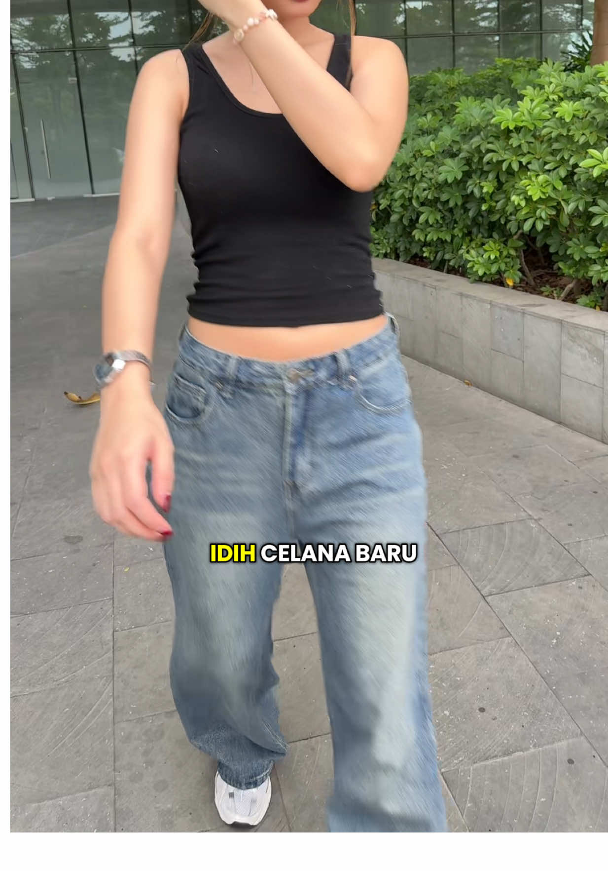 Baggy jeans tapi ga too much🤩