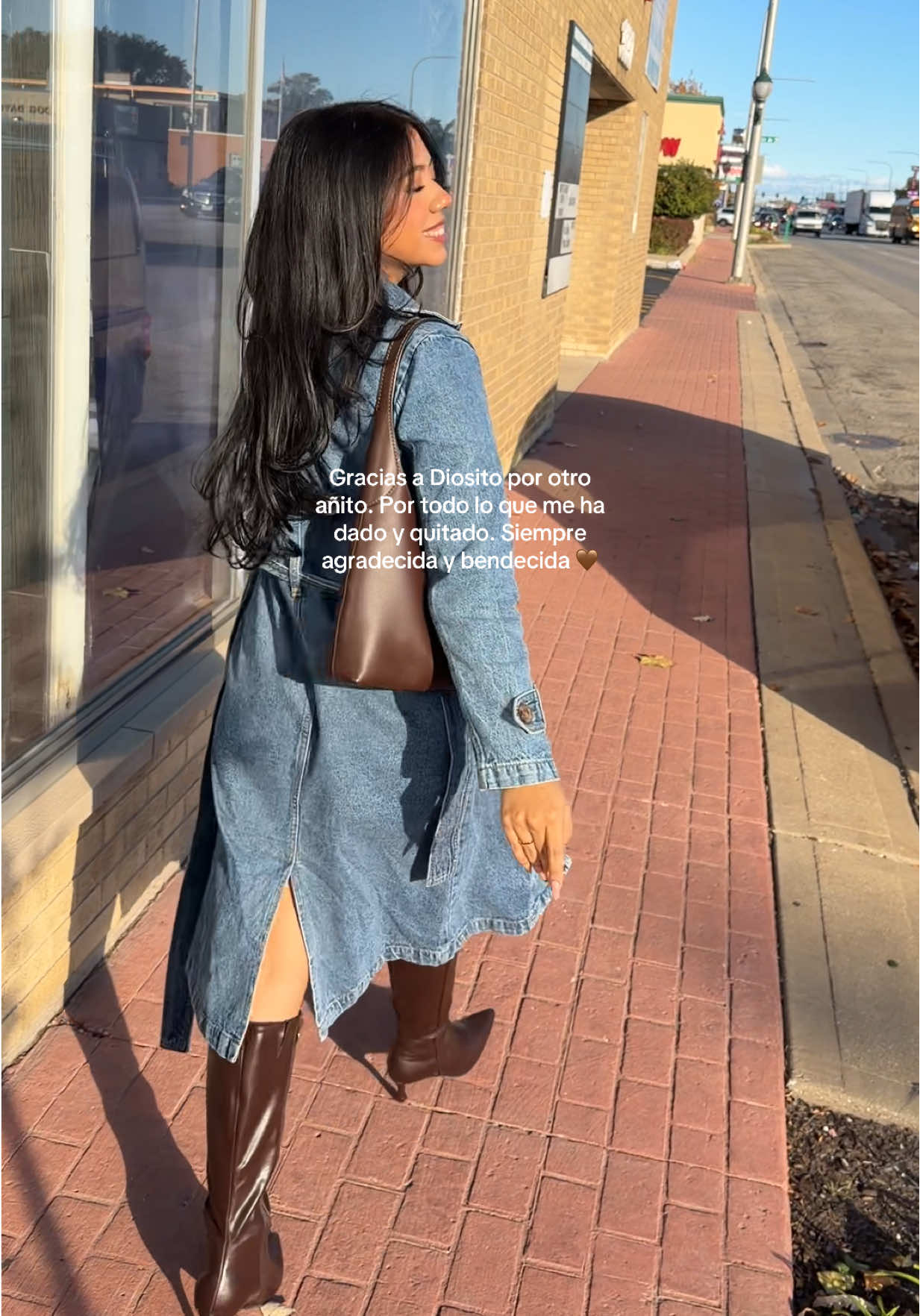 no better feeling than living the life i prayed to have at the age of 25 🥺 still growing, learning, and becoming the best version of myself 🤎 #birthdaygirl#twentyfine