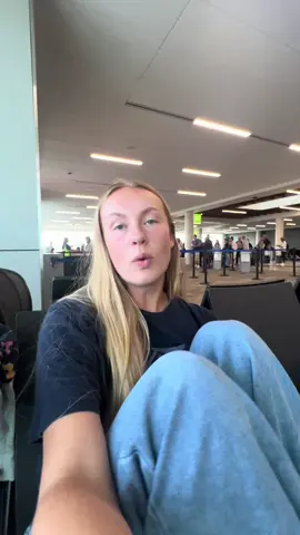 maybe kids really don’t need a lot to be entertained? #minimalism #MomsofTikTok #fyp #lessismore #jesuslovesyou 