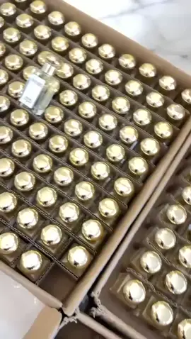 Satu aroma aja nggak cukup! 😍 Winbie punya 10 varian parfum dengan karakter unik — dari manis, segar, sampai elegan. Cobain semuanya dan temukan wangi yang paling “kamu banget”! ✨ Wangi tahan lama, kemasan mewah, harga tetap ramah ✨ #ParfumWinbie #percayadiri #parfumviral 