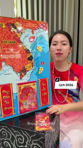 Trả lời @😼 Bác bấm vào giỏ hàng góc trái màn hình để tham khảo giá nha  #lichtet#lich2026#lichtreotuong#ngocngannga#nnnlichtet2026