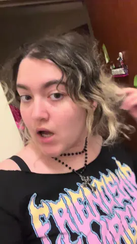 Dirty brown waterr  #smilingfriends #allanred #loisgriffin #voices 