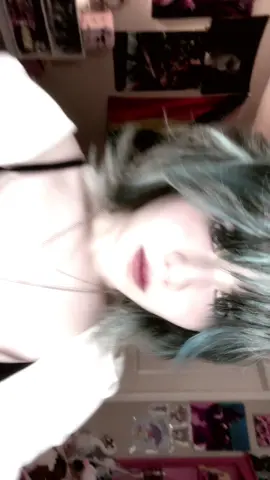 BIG DOG MAKE YOU SCREEAAAMMMM!!!ꉂ૮(°□°'˶)ა FAKE BLOOD‼️ NOT REAL‼️⚠️ #zombiecosplay #zombie #halloweencostume #cosplayfyp #zombiecostume TRICK OR TREAT WAS TODAY!!>:3