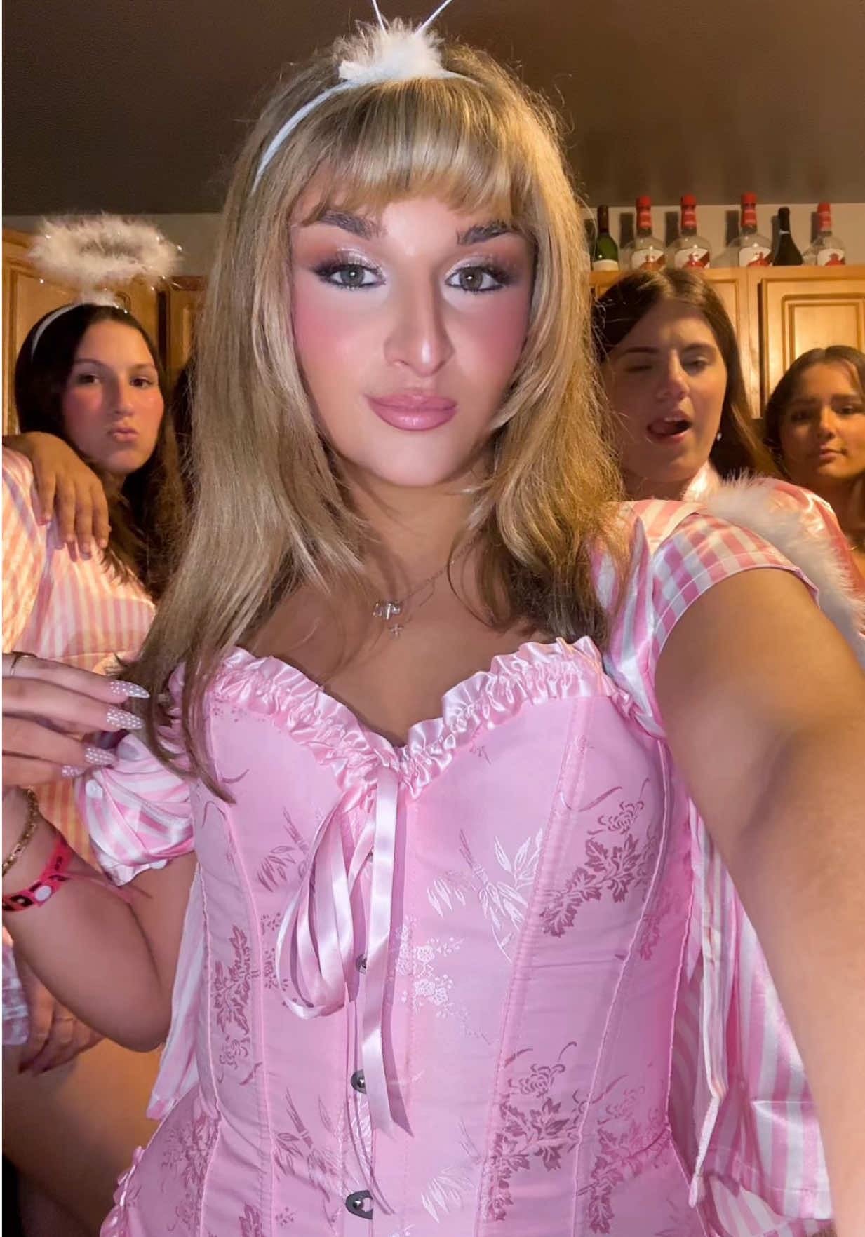 HALLOWEEKEND NIGHT 1 💗 #victoriassecret #halloweekend #victoriassecretangel #halloween #halloweencostume 