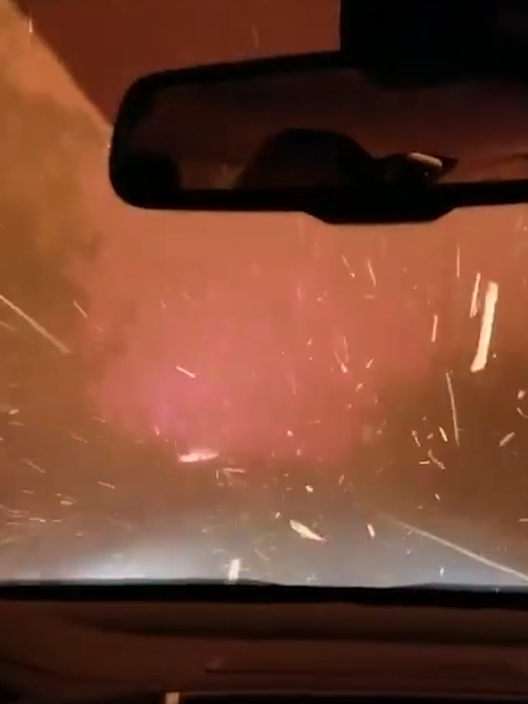 LA TUNDRA INMORTAL • • • • • #toyota #tundra #pandra #fire #california #news #trucks #hero #turbo #carrera #cars