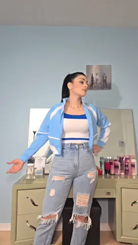 #حكيو_بضهري #كويت_قطر_البحرين_السعوديه_الامارات_تونس_المغرب_الجزائ #استراليا_كندا_هولاندا_المانيا #مالي_خلق_احط_هاشتاقات #الشعب_الصيني_ماله_حل 