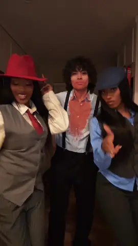 Go crazyyy@Nicole@Kay #sinners#smokeandstack#remmick#halloween2025#twins 