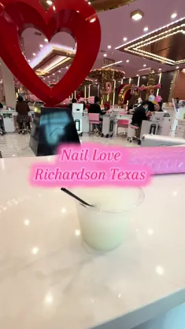 In Love with this nail salon 💅 in #richardsontx #dallas #naillove #nailcolor #cateyenailpolish 