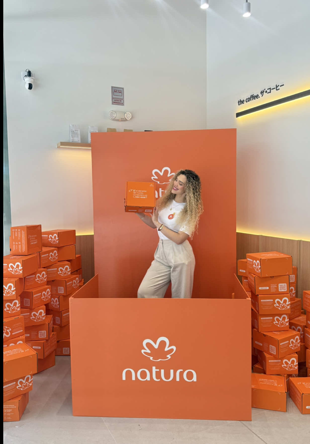 Coffe Party con Natura 🧡 #viral #fyp #naturaperu #curly 