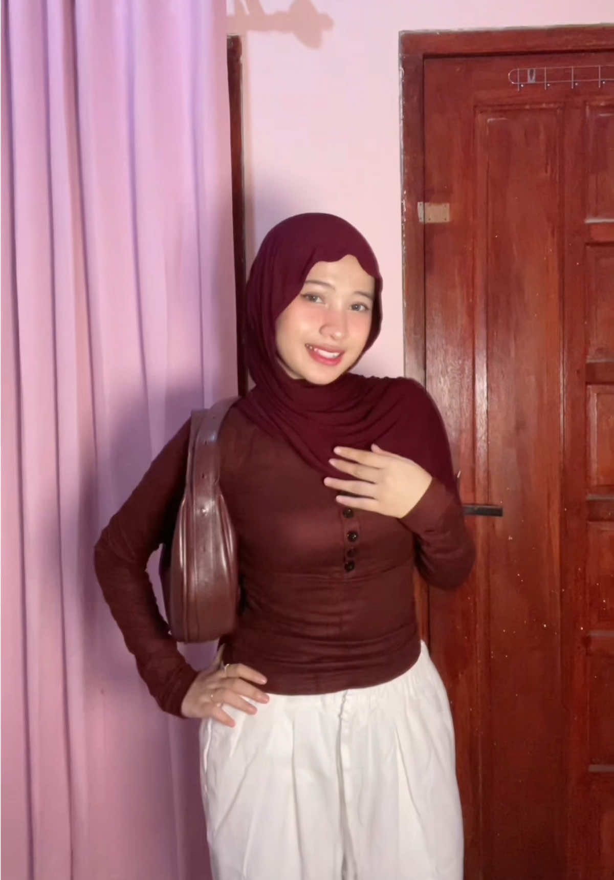 #ootdfashion #spilloutfit #fyp #kaosmurah 