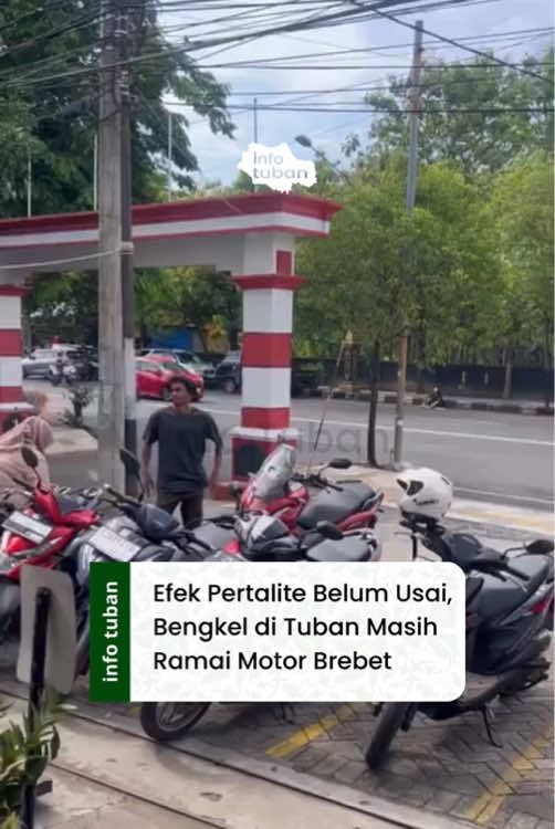 Hingga Jumat (31/10/2025), kondisi salah satu bengkel di Tuban kota masih dipadati warga yang mengeluhkan motor brebet dan mogok usai mengisi Pertalite. Meski sudah ada posko pengaduan, dampak bahan bakar bermasalah ini masih terasa di lapangan. #infotuban #tuban