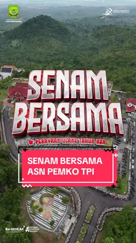Kota Tanjungpinang – Pemerintah Kota Tanjungpinang menggelar kegiatan Senam Bersama yang disejalankan dengan Perayaan Ulang Tahun Aparatur Sipil Negara (ASN) di bulan Oktober 2025, Kamis (30/10/2025). Kegiatan yang berlangsung penuh kebersamaan dan semangat ini diikuti Wali Kota Lis Darmansyah, Wakil Wali Kota Raja Ariza, para Asisten dan Staf Ahli, Kepala Perangkat Daerah, serta seluruh ASN di lingkungan Pemko Tanjungpinang. Senam bersama ini merupakan bagian dari agenda rutin Pemko Tanjungpinang yang terus digalakkan sebagai upaya menjaga kebugaran, kebersamaan, dan semangat positif di lingkungan kerja. Wali Kota Lis Darmansyah menyampaikan bahwa dengan adanya kegiatan ini dapat memotivasi untuk terus menumbuhkan semangat kekompakan antarpegawai. Selain itu juga diharapkan dapat menjadi penyemangat bagi seluruh ASN untuk terus berkontribusi dan memberikan pelayanan terbaik kepada masyarakat. 