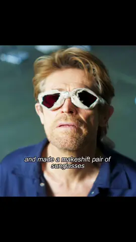 Jack smashed a million-yuan vase to make makeshift sunglasses and fought to escape.#movie #usa #video #horror 