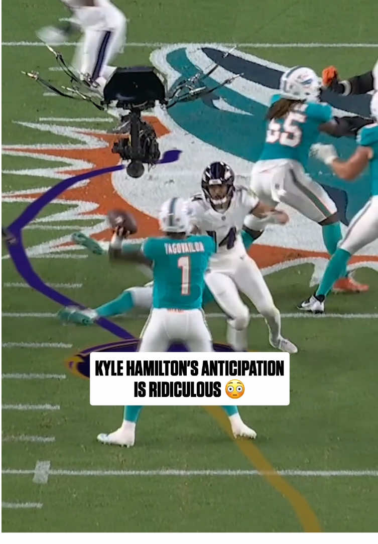 the IQ being put on display 🫡 #kylehamilton #baltimoreravens #nfl @Baltimore Ravens 