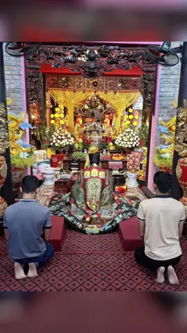 HỎA THIÊN ĐẠI HỮU  Lại thêm một ca hiếm muộn 7 năm tìm đến Thầy, và khi dâng lễ Cầu Tự Cửu Cung thì được Hỏa Thiên Đại Hữu - Đại Cát, lại có Phúc Tinh Phục Mã và Thiên Ất Mã theo hầu.  Quý hóa biết bao. _ _ _ _ _ _ _ _ _ _ _ _ Long Thiên Đạo Điện. Thiên Đạo Huyền Thư Cổ Thuật Đạo Quán. Âm Trạch Mệnh Quái Bảo Gia Tiên Phái. Giám Chính Khâm Thiên Giám Sự Vụ Đại Thần. Mộng Long Phong Đô Thành Chủ Trương Thành Tân. #longthiênđạo #thiên_đạo_tam_giới #hiemmuon #caucon #xuhuongtiktok  @Vu Thuật Sư - Long Thiên Đạo  @Vu Thuật Sư - Long Thiên Đạo  @Vu Thuật Sư - Long Thiên Đạo 