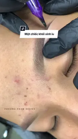 Cận cảnh chiếc lông mày trên nền da mụn bằng camera thường không chỉnh sửa. #phunmayombre #phunlongmaydep #phunxamthammy #phunmaytunhien#phunmaydephcm 