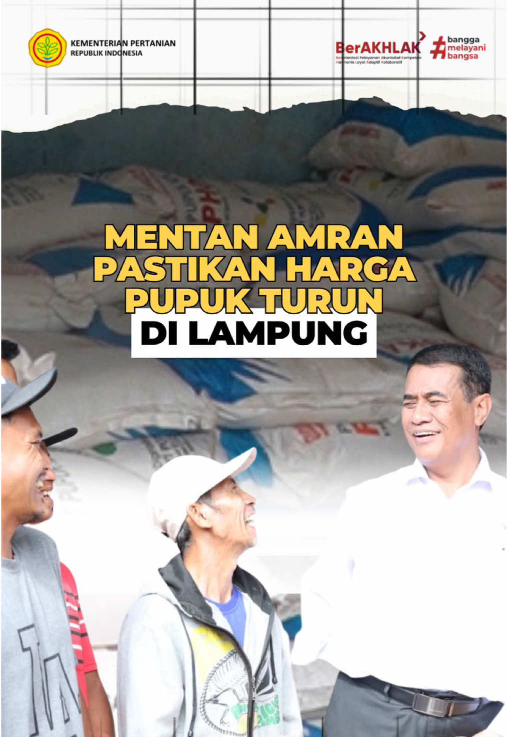 Menteri Pertanian Andi Amran Sulaiman bersama Kepala Staf Kepresidenan Muhammad Qodari melakukan sidak ke kios pupuk di Lampung Utara untuk memastikan kebijakan penurunan harga pupuk bersubsidi sebesar 20 persen benar-benar dirasakan petani. Hasilnya, harga pupuk di lapangan terbukti turun signifikan, membuat para petani tersenyum lega. Mentan Amran menegaskan bahwa langkah bersejarah ini merupakan wujud nyata keberpihakan Presiden Prabowo Subianto kepada petani, dengan memastikan pupuk lebih terjangkau tanpa menambah beban APBN. #PertanianMaju #HargaPupukTurun #PetaniTersenyum #MentanAmran