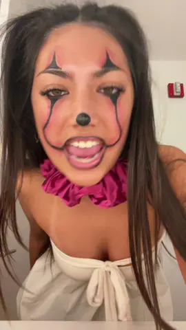 officially halloweekend 🤡🤡