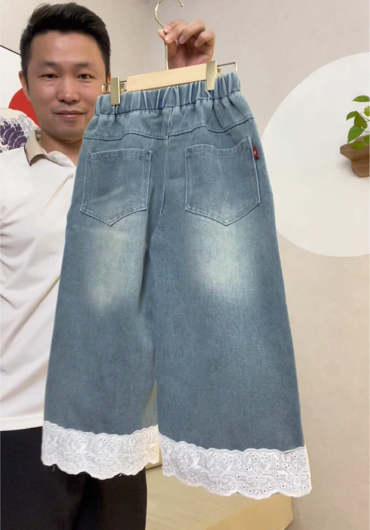 Quần jean suông bé gái chất liệu mềm mịn #quanjeanongrong #quanjeanbegai 