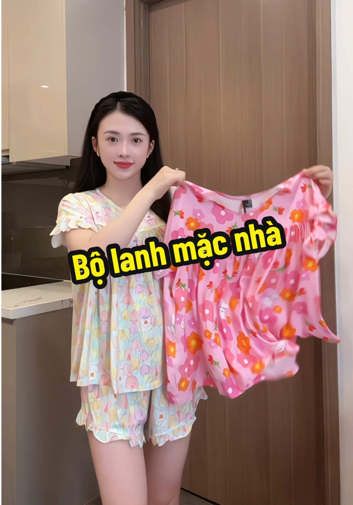 Ở nhà mặc mấy bộ rộng rộng chất mát như này siêu thích luôn 😍 #landaulamvo 
